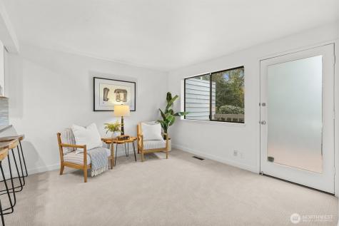 10 143rd Avenue SE Bellevue WA 98007