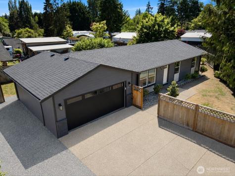 1303 Beach Avenue Marysville WA 98270