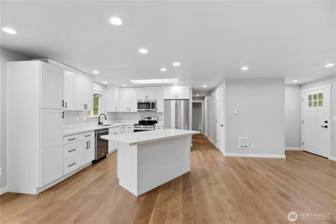 1303 Beach Avenue Marysville WA 98270