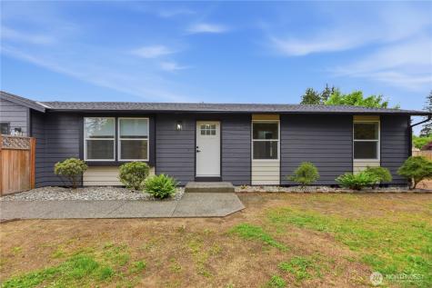1303 Beach Avenue Marysville WA 98270