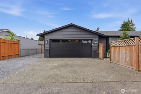 1303 Beach Avenue Marysville WA 98270