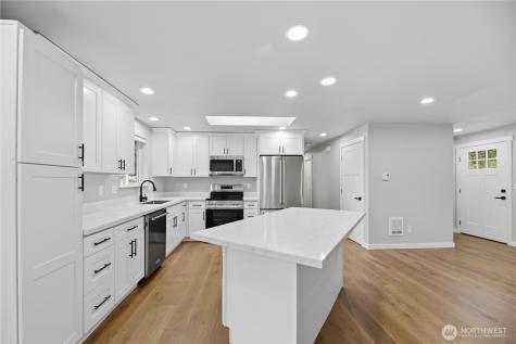 1303 Beach Avenue Marysville WA 98270