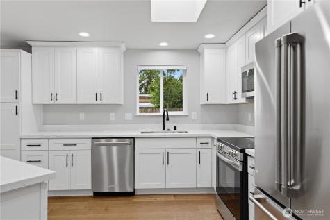 1303 Beach Avenue Marysville WA 98270