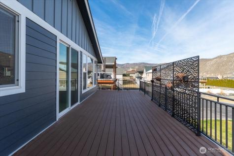 225 E Marine View Drive Orondo WA 98843