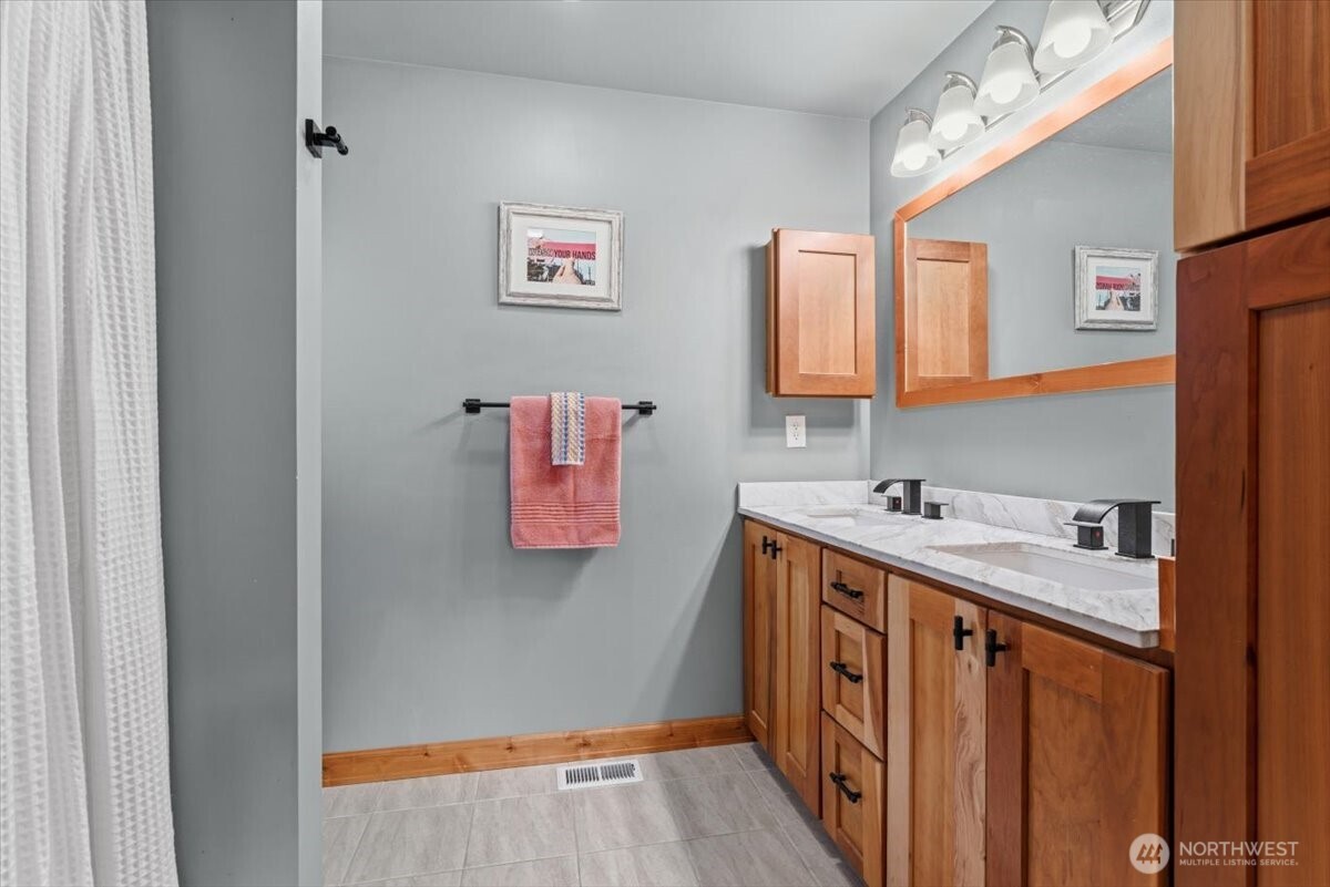 225 E Marine View Drive Orondo WA 98843