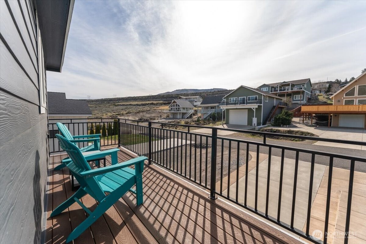 225 E Marine View Drive Orondo WA 98843