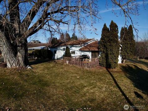 223 Old Riverside Highway Omak WA 98841