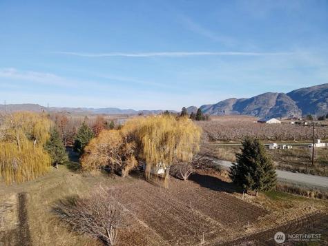 223 Old Riverside Highway Omak WA 98841