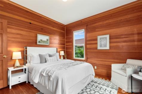 717 N 73rd Street Seattle WA 98103