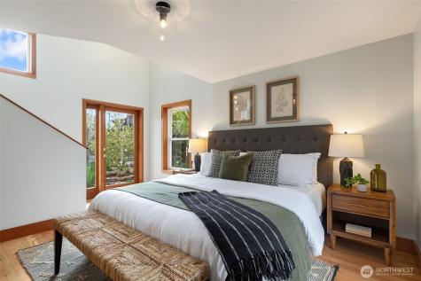 717 N 73rd Street Seattle WA 98103