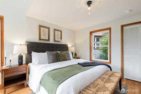 717 N 73rd Street Seattle WA 98103