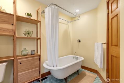 717 N 73rd Street Seattle WA 98103