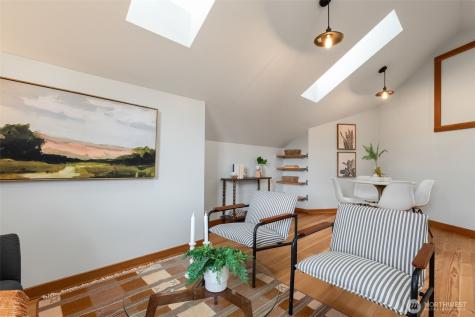 717 N 73rd Street Seattle WA 98103