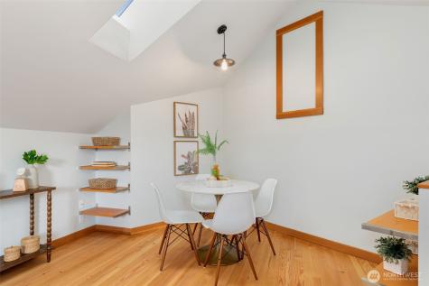 717 N 73rd Street Seattle WA 98103