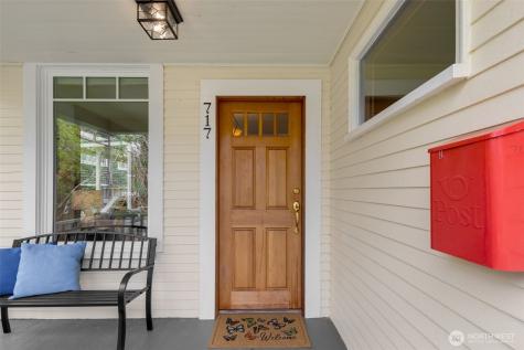717 N 73rd Street Seattle WA 98103
