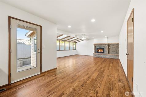 15931 22nd Avenue SW Burien WA 98166