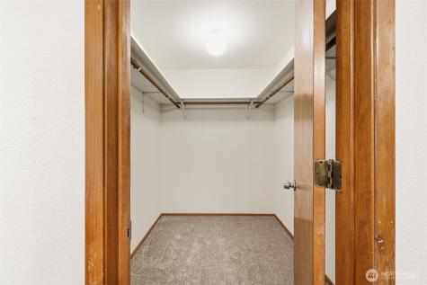 15931 22nd Avenue SW Burien WA 98166