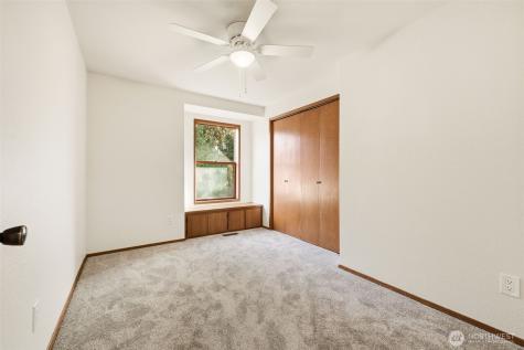 15931 22nd Avenue SW Burien WA 98166