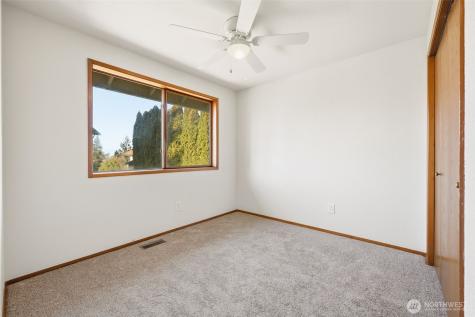 15931 22nd Avenue SW Burien WA 98166