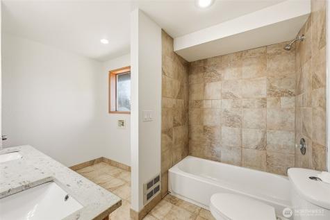 15931 22nd Avenue SW Burien WA 98166