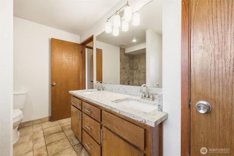 15931 22nd Avenue SW Burien WA 98166