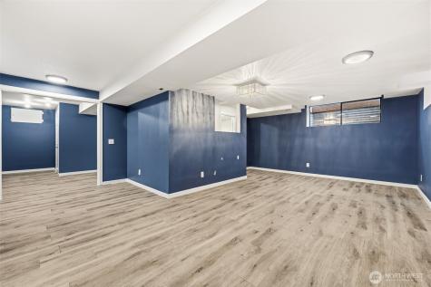15931 22nd Avenue SW Burien WA 98166