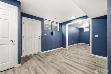 15931 22nd Avenue SW Burien WA 98166