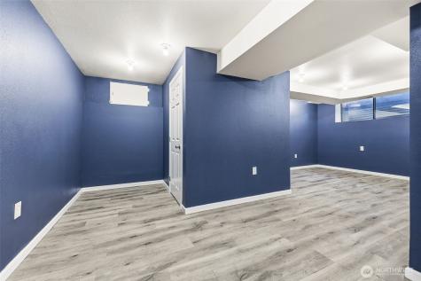 15931 22nd Avenue SW Burien WA 98166