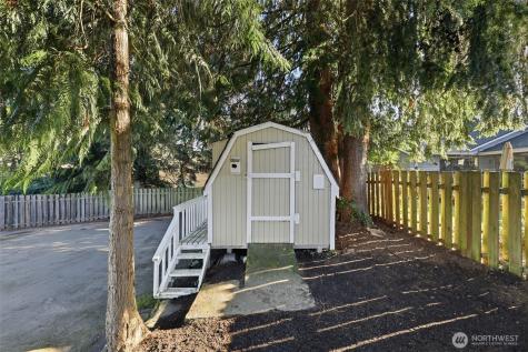 15931 22nd Avenue SW Burien WA 98166