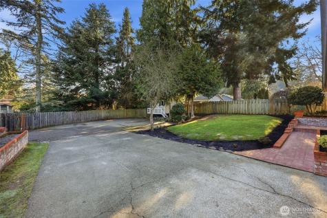 15931 22nd Avenue SW Burien WA 98166