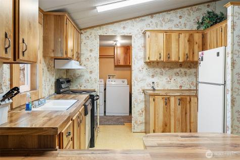 107 Frostyrose Lane Glenoma WA 98336