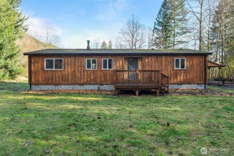 107 Frostyrose Lane Glenoma WA 98336