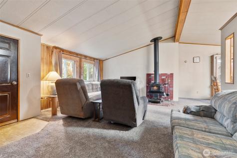 107 Frostyrose Lane Glenoma WA 98336