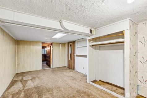 23906 60th Avenue W Mountlake Terrace WA 98043