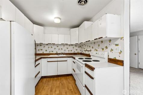 23906 60th Avenue W Mountlake Terrace WA 98043