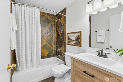 3211 W Ames Lake Drive NE Redmond WA 98053