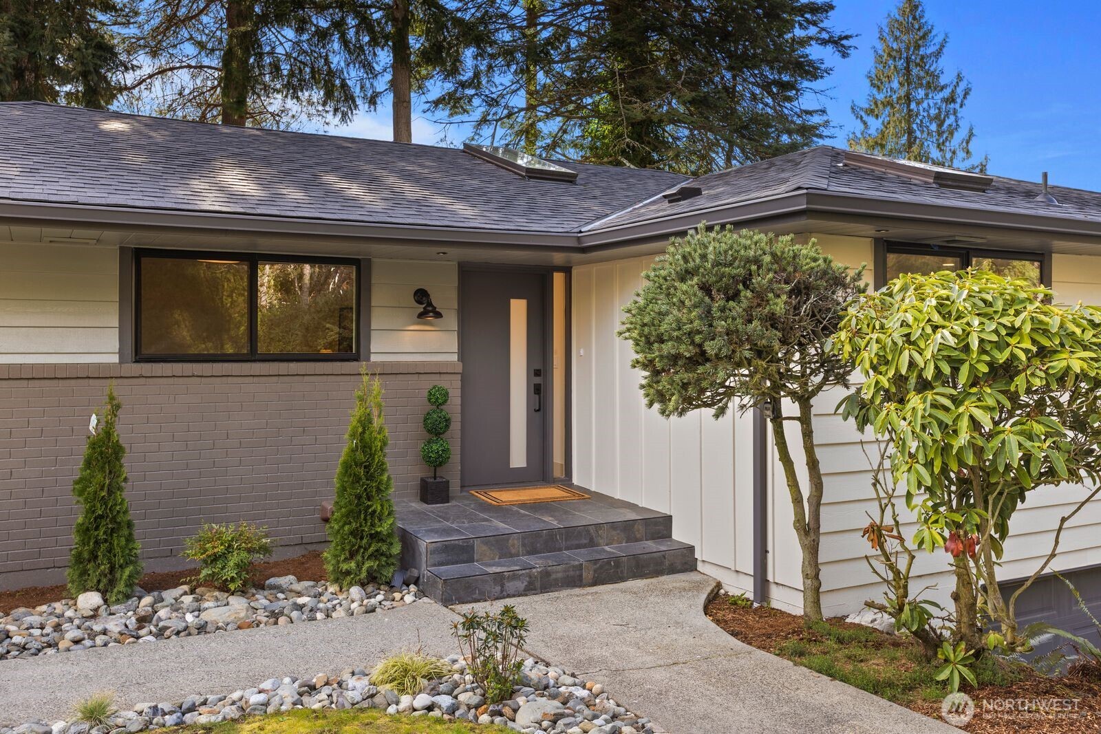 16858 76th Avenue W Edmonds WA 98026