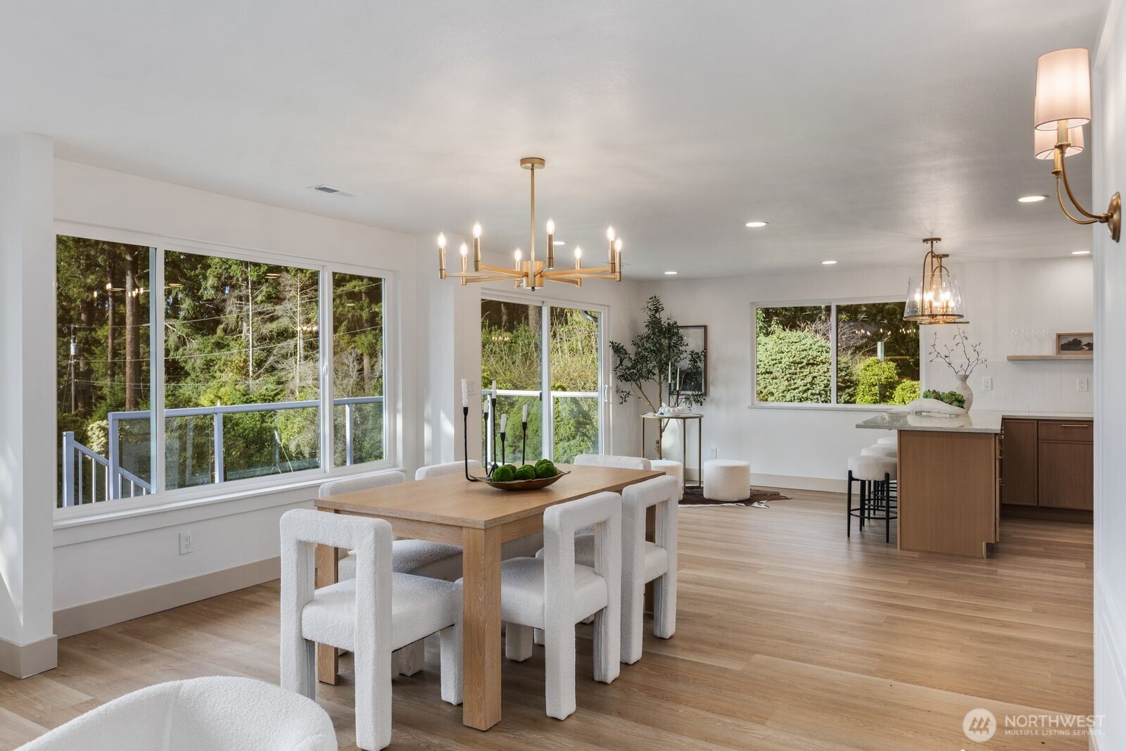 16858 76th Avenue W Edmonds WA 98026