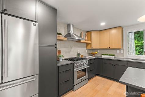 12334 SE 23rd Place Bellevue WA 98005