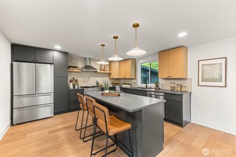 12334 SE 23rd Place Bellevue WA 98005