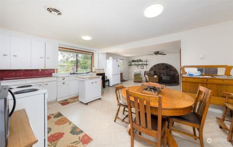 1971 S Montesano Street Westport WA 98595