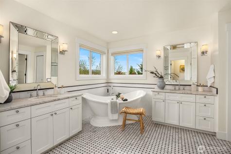 1447 26th Avenue NE Issaquah WA 98029
