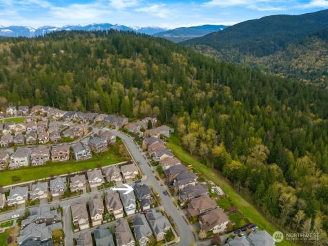 1447 26th Avenue NE Issaquah WA 98029