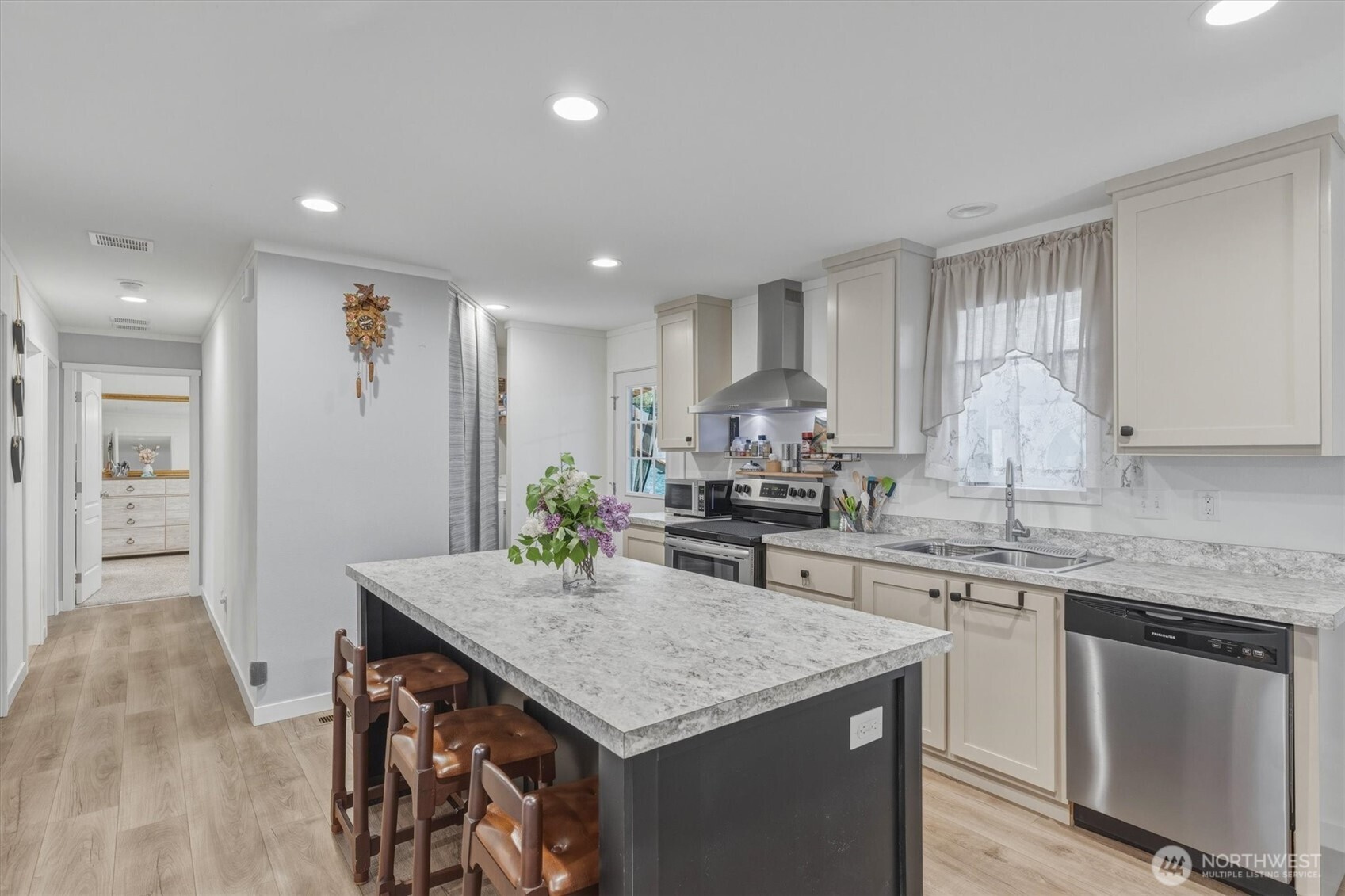 403 Rons Court Kelso WA 98626