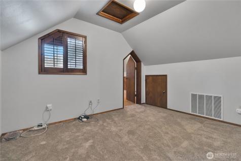 24040 146th Place SE Kent WA 98042