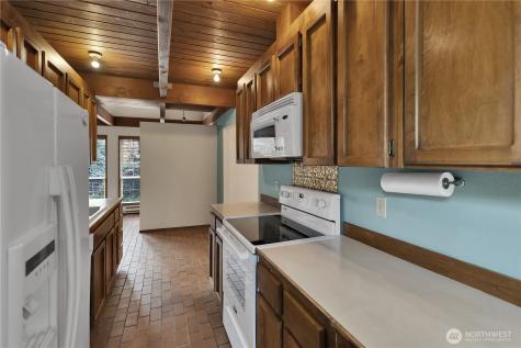 24040 146th Place SE Kent WA 98042