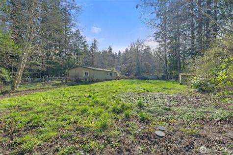 10030 NW Pioneer Road Seabeck WA 98380