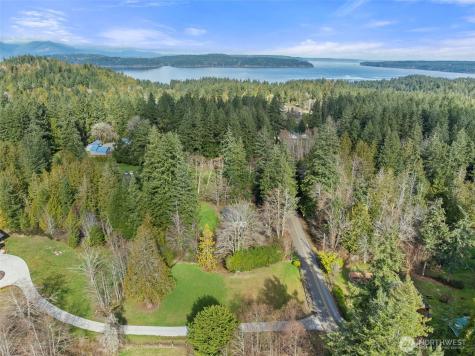 10030 NW Pioneer Road Seabeck WA 98380