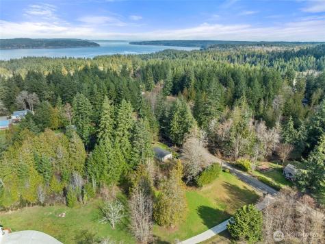 10030 NW Pioneer Road Seabeck WA 98380