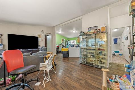 10030 NW Pioneer Road Seabeck WA 98380